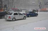 Николаев засыпает снегом: надвигается транспортный коллапс 