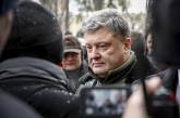 Порошенко заявил, что военные заводы переведут на работу в три смены