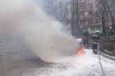 В Николаеве прямо во время движения загорелся автомобиль
