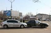 На Пушкинском кольце столкнулись четыре машины