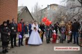 В городском ЗАГСе Николаева в День влюбленных соединили свои сердца 25 супружеских пар