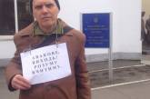 Скандально известный николаевец Ильченко третий день пикетирует Министерство внутренних дел в Киеве