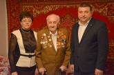 Руководители николаевской милиции и областного совета ветеранов поздравили ветерана с 70-й годовщиной Великой Победы
