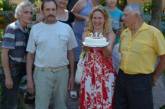 В Николаеве активисты «антимайдана» преподнесли Пушкину торт