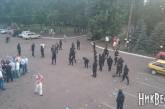 На границе Николаевщины неизвестные с масках и с оружием штурмуют ферроникелевый комбинат