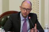 Яценюк заявил, что выплаты по внешним долгам могут заморозить