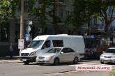 В Николаеве Sprinter «прочесал» бок Kia 