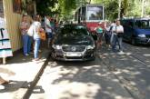 В Николаеве Volkswagen заблокировал движение трамваев: на женщину-водителя составлен админпротокол