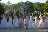 Николаев держит марку: главную улицу города заполонили невесты. ФОТО