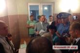 Спецназ разблокировал вход в помещение, где должны состояться выборы президента Николаевской РТПП
