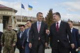 Порошенко: Вопрос о миротворцах в Украине остается актуальным