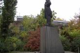 В Одессе вместо Ленина установили памятник Дарту Вейдеру. ФОТО