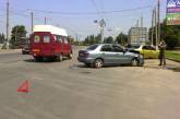 На  проспекте Героев Сталинграда столкнулись «Ланос» и ВАЗ