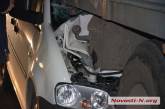 В Николаеве у Варваровского моста Volkswagen Caddy врезался в «КАМАЗ»