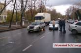 В Николаеве столкнулись «Лада» и «Черри»