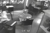 Опубликовано видео обстрела кафе в Париже во время теракта