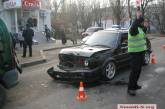 В Николаеве "Фольксваген" врезался в "Рено": пьяный водитель оказал сопротивление полицейским. ВИДЕО