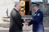 Военного летчика наградили орденом за мастерские действия в условиях  чрезвычайной ситуации в небе над Николаевом