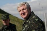 Двух экс-министров обороны Украины объявили в розыск