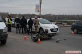 На Ингульском мосту в Николаеве столкнулись «Пежо» и мотоциклист