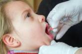 В Украине детей прививали от полиомиелита вакциной, которую во всем мире будут изымать с 1 апреля