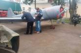Пьяный военный с пистолетом хотел угнать самолет из музея в Ровно