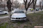 В Николаеве от столкновения с «девяткой» автомобиль «БМВ» выбросило на тротуар