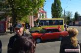 В Николаеве полиция задержала водителя «Жигулей», который ездил по городу с флагом ВМФ СССР