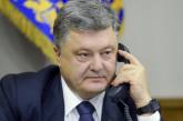 Порошенко сегодня обсудит с Меркель и Олландом выборы и полицейскую миссию на Донбассе, – источник