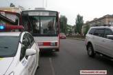В центре Николаева столкнулись троллейбус и маршрутка