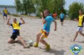 В Николаеве состоялось открытие турнира по пляжному футболу