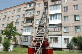 В Николаеве горела квартира в пятиэтажке: хозяина удалось спасти