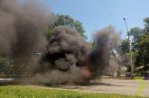 В Одессе на дороге сгорело авто: движение заблокировано