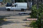 В центре Николаева из-за жары прямо на улице скончался пенсионер