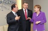 Сегодня Порошенко обсудит ситуацию в Крыму с Меркель и Олландом