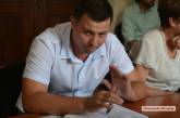 Три зама, служба безопасности и зарплата в 9 тысяч: директор ЖКП «Південь» получил нагоняй от депутатов