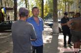 Депутата Николаевского горсовета обвинили в избиении рабочего, демонтировавшего незаконный рекламный щит