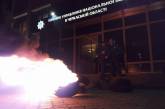 В Черкассах протестующие ворвались в здание ГУ Нацполиции