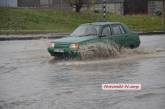 В результате сильного дождя часть улиц Николаева оказались подтоплеными