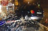 В Киеве автомобиль снес памятник герою Евромайдана