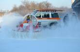 В Николаеве спасатели учили «рыболовов» правилам безопасного поведения на льду