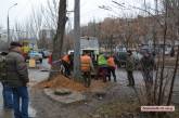 Водитель «БМВ», врезавшийся в столб в центре Николаева, должен будет заплатить 27 тыс за новую опору