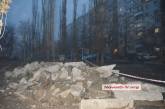 Жители Николаева жалуются на горы строительного мусора во дворах