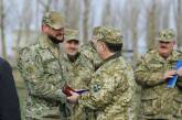 Министр обороны Украины Степан Полторак наградил Алексея Савченко "Знаком почета"