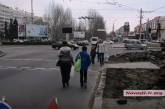 Николаевцы рискуют здоровьем из-за капитального ремонта тротуара возле церкви 
