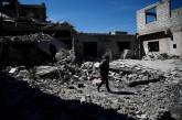 Сирийский город Хан-Шейхун после масштабной химической атаки вновь подвергся авиаударам