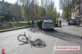В центре Николаева перекрыто движение по проспекту — маршрутка сбила велосипедиста
