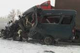 На Херсонщине в ДТП 3 человека погибли, 9 травмированы (ФОТО)