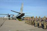 Военные самолеты испытали взлетную полосу николаевского аэропорта