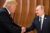 Трамп и Путин впервые пожали друг другу руки